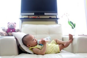 Van fles tot vast: een reis door de wereld van babyvoeding, hygiëne, gezondheid en dagelijkse routines
